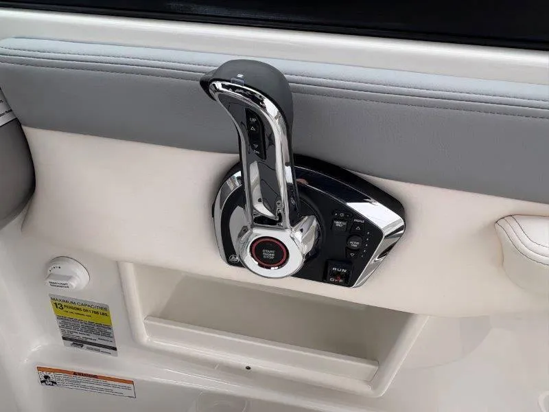 Slide: The Image of Chaparral 23 SSI SPORT 2025 - 20