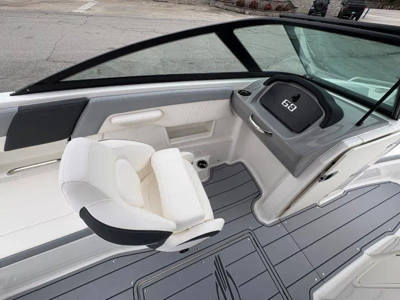 Slide: The Image of Chaparral 23 SSI SPORT 2025 - 25