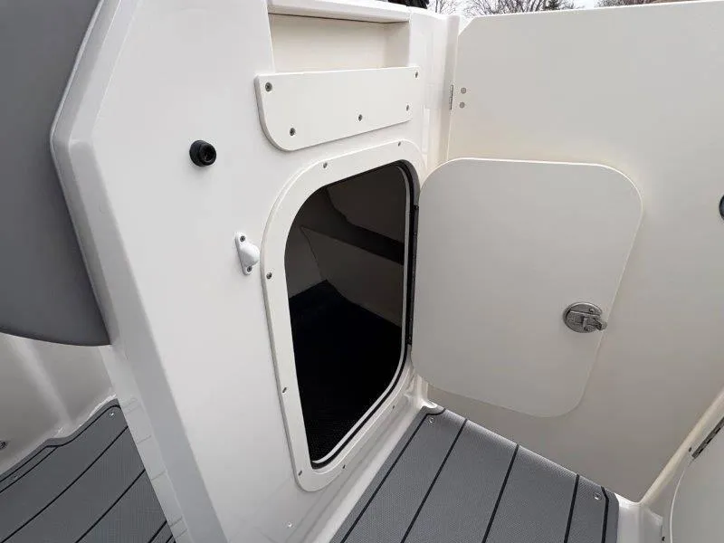 Slide: The Image of Chaparral 23 SSI SPORT 2025 - 30