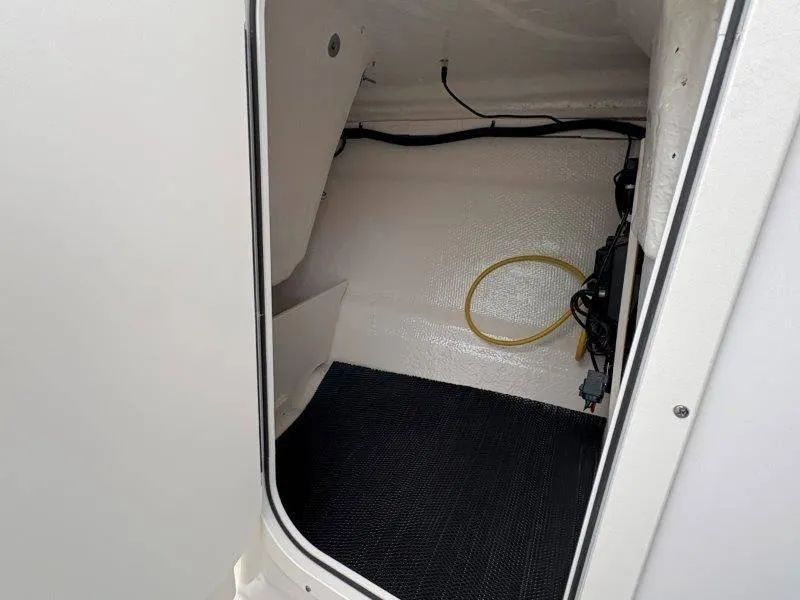 Slide: The Image of Chaparral 23 SSI SPORT 2025 - 31