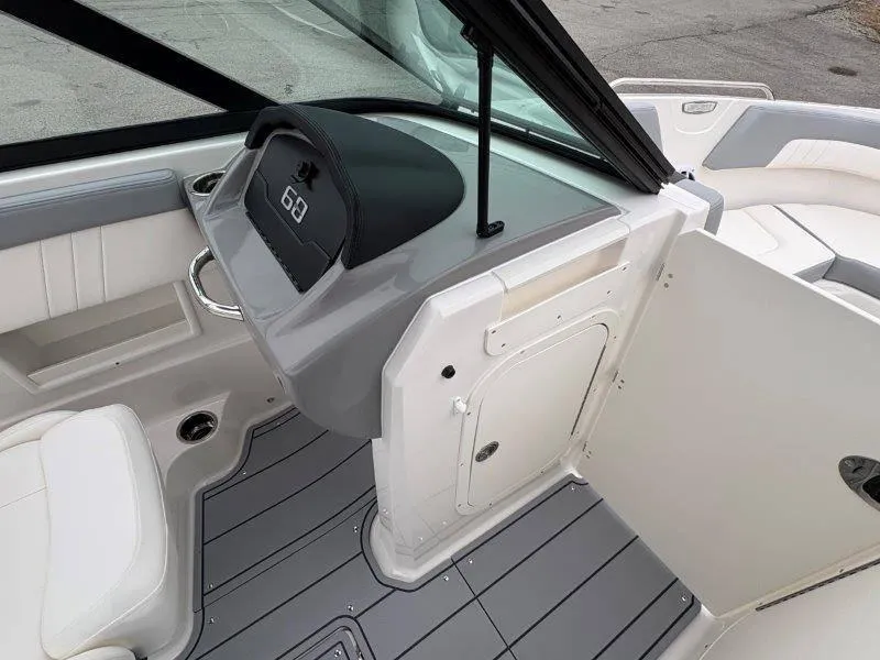 Slide: The Image of Chaparral 23 SSI SPORT 2025 - 35