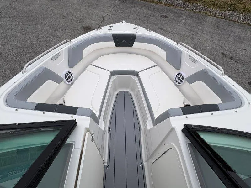 Slide: The Image of Chaparral 23 SSI SPORT 2025 - 38