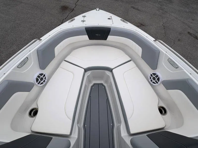 Slide: The Image of Chaparral 23 SSI SPORT 2025 - 40