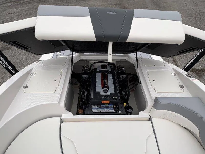 Slide: The Image of Chaparral 23 SSI SPORT 2025 - 45