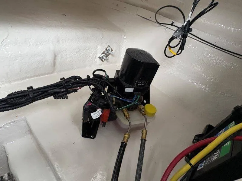 Slide: The Image of Chaparral 23 SSI SPORT 2025 - 46