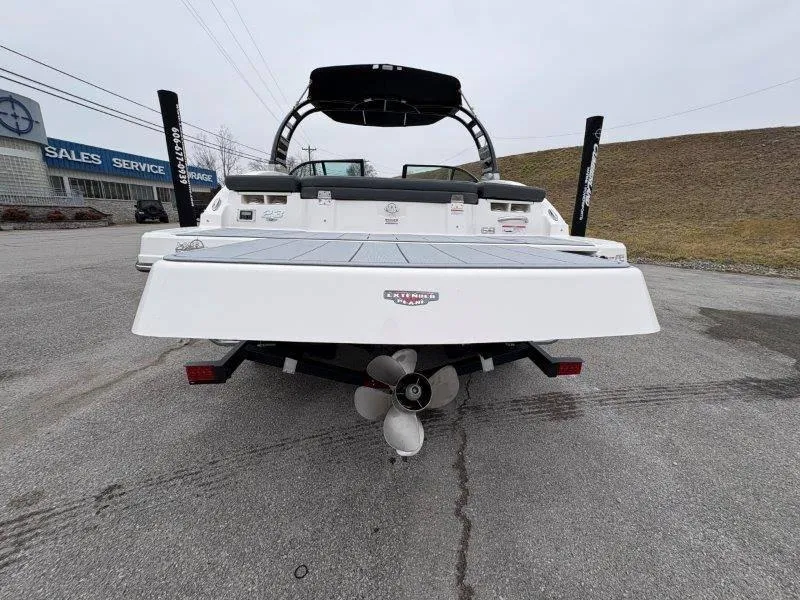 Slide: The Image of Chaparral 23 SSI SPORT 2025 - 71