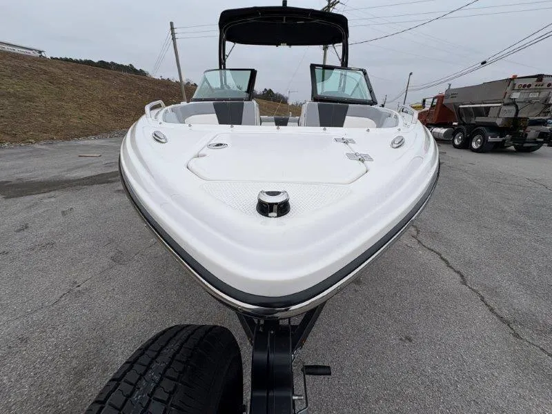 Slide: The Image of Chaparral 23 SSI SPORT 2025 - 84