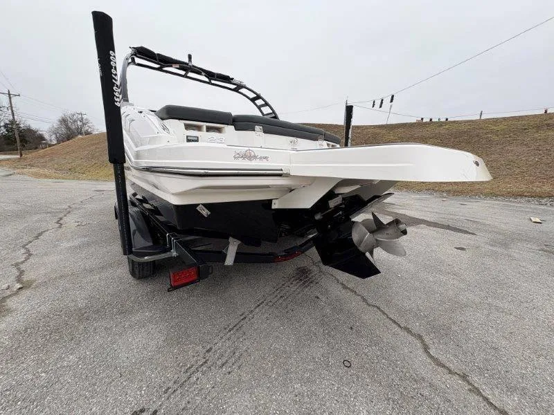 Slide: The Image of Chaparral 23 SSI SPORT 2025 - 91