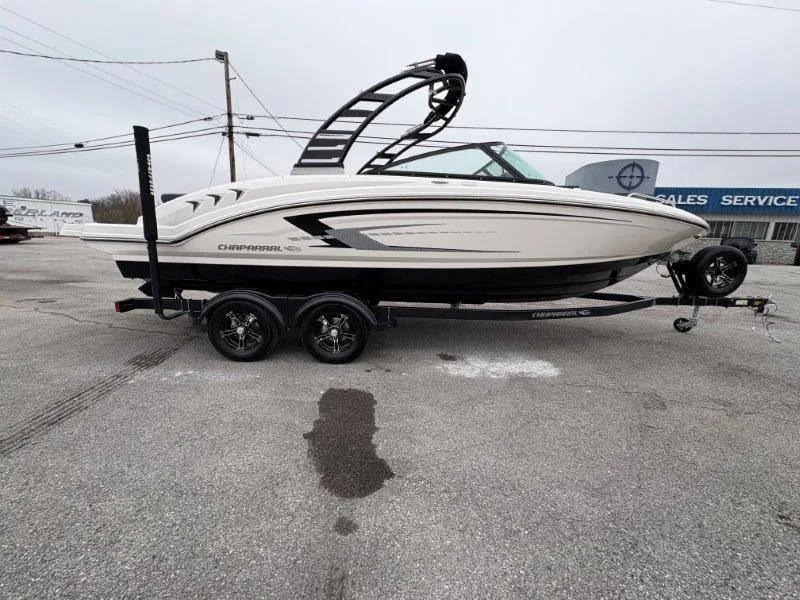Slide: The Image of Chaparral 23 SSI SPORT 2025 - 92