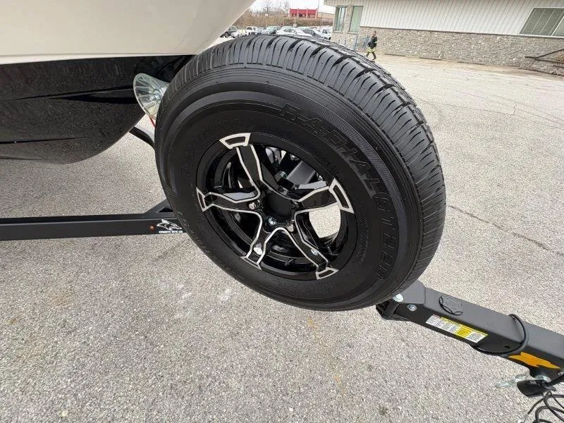 Slide: The Image of Chaparral 23 SSI SPORT 2025 - 95