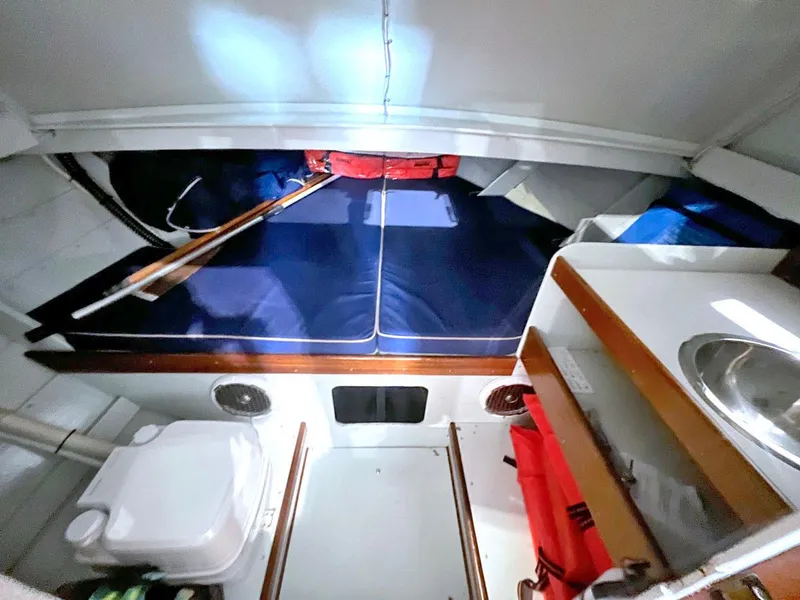 Slide: The Image of Cabin, V-berth - 19