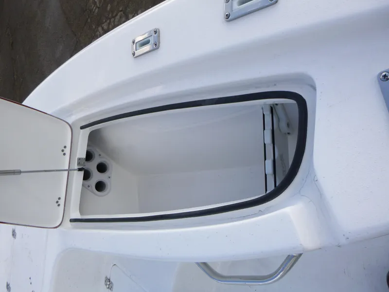 Slide: The Image of Hull identification number on a 2025 Sea Pro 230 Bay boat. - 19