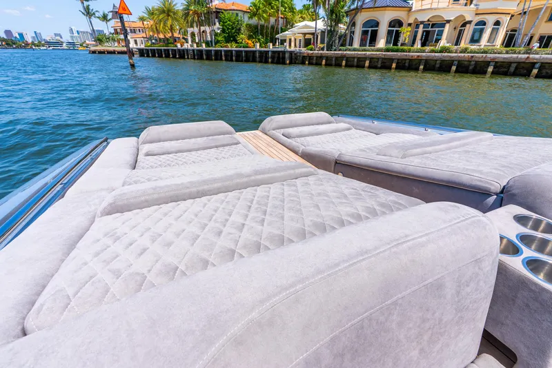 Slide: The Image of Nor-Tech 560 Sport Center Console 2018 - 60