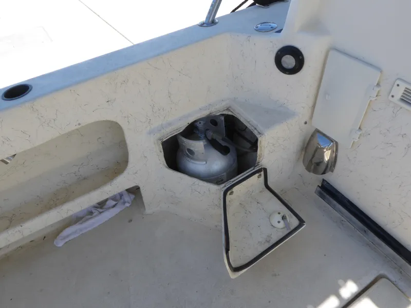 Slide: The Image of Port LP Storage - 6