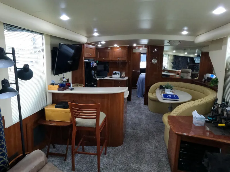 Slide: The Image of Luxurious interior of 2006 Bluewater Yachts 5200, featuring modern amenities and elegant design. - 36