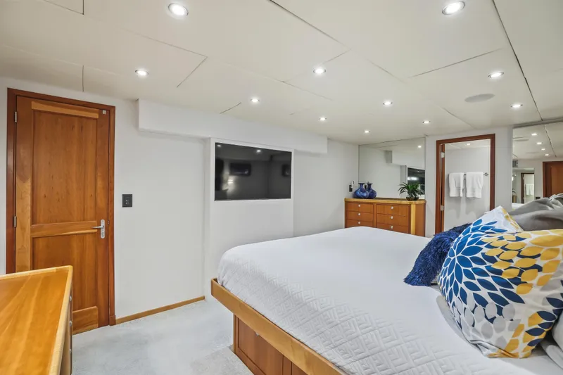 Slide: The Image of Master Stateroom - 37