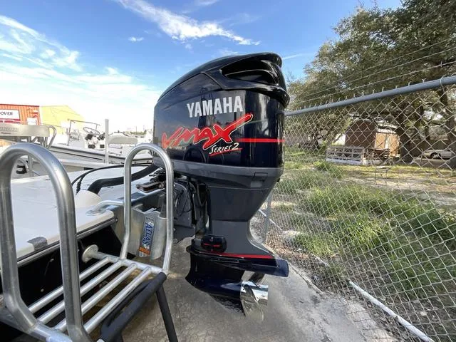 Slide: The Image of Yamaha VMAX Series 2 outboard motor on 2009 Pathfinder 2100 Fusion boat. - 9