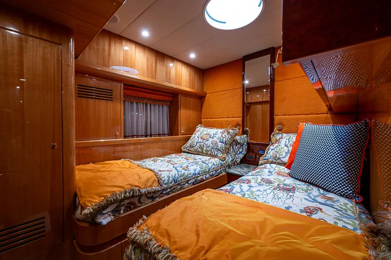 Slide: The Image of Johnson 78 Cockpit Motoryacht 2013 - 52