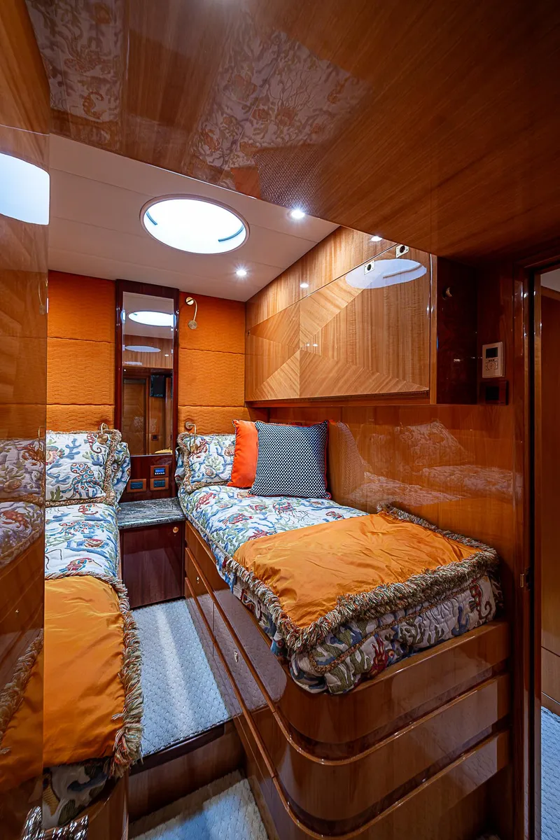 Slide: The Image of Johnson 78 Cockpit Motoryacht 2013 - 54