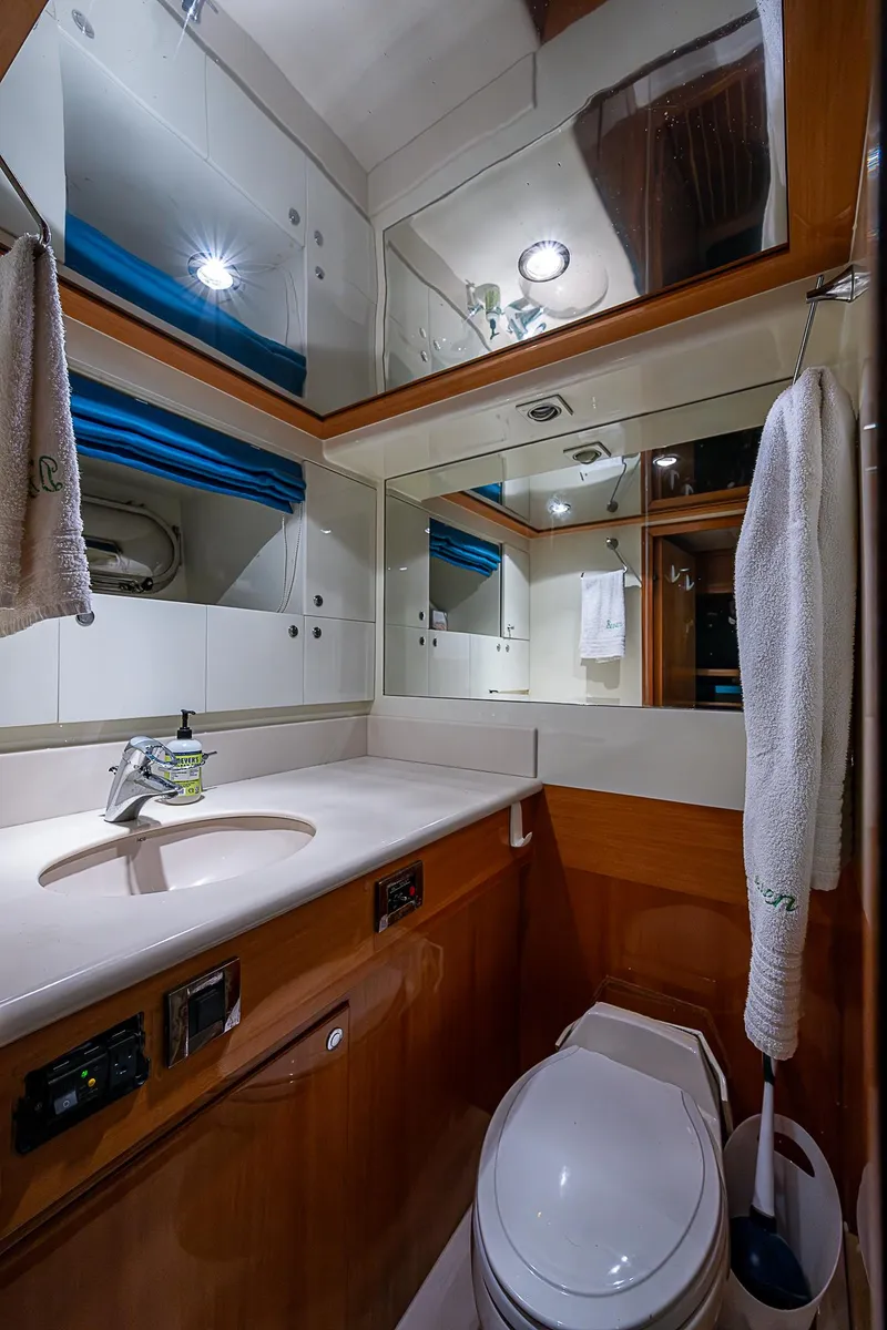 Slide: The Image of Johnson 78 Cockpit Motoryacht 2013 - 67