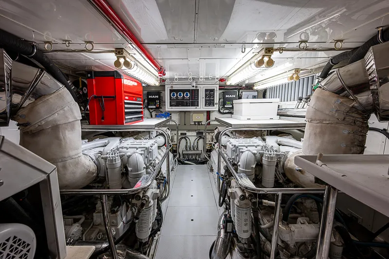 Slide: The Image of Johnson 78 Cockpit Motoryacht 2013 - 78