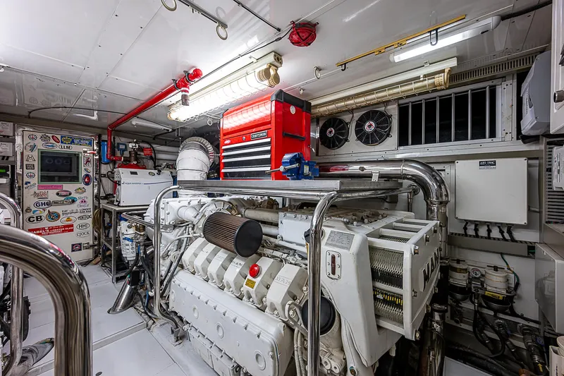 Slide: The Image of Johnson 78 Cockpit Motoryacht 2013 - 85