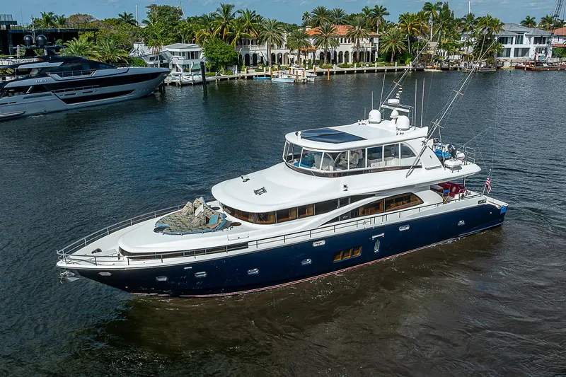 Slide: The Image of Johnson 78 Cockpit Motoryacht 2013 - 87