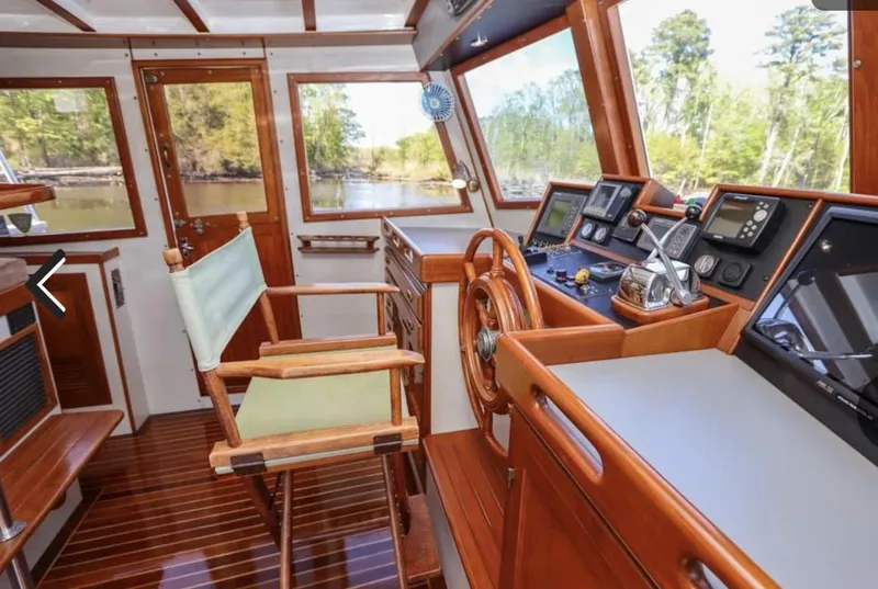 Slide: The Image of Kadey-Krogen Wide-Body 1994 - 26