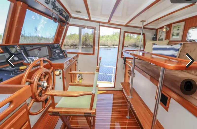 Slide: The Image of Kadey-Krogen Wide-Body 1994 - 27