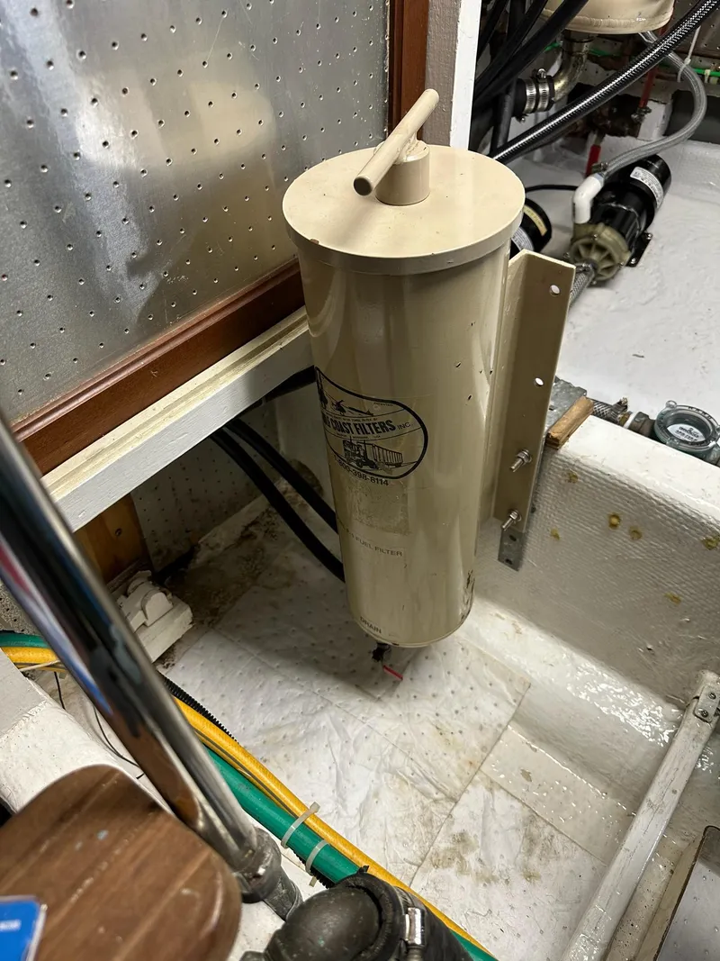 Slide: The Image of Kadey-Krogen Wide-Body 1994 - 28