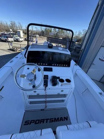 Slide: The Image of Sportsman Masters 227 Bay Boat 2022 - 5