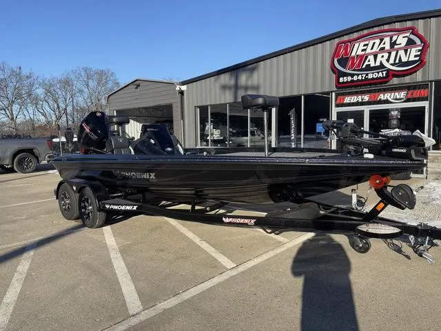 Slide: The Image of Phoenix Bass Boat 721 ZXL 2025 - 7