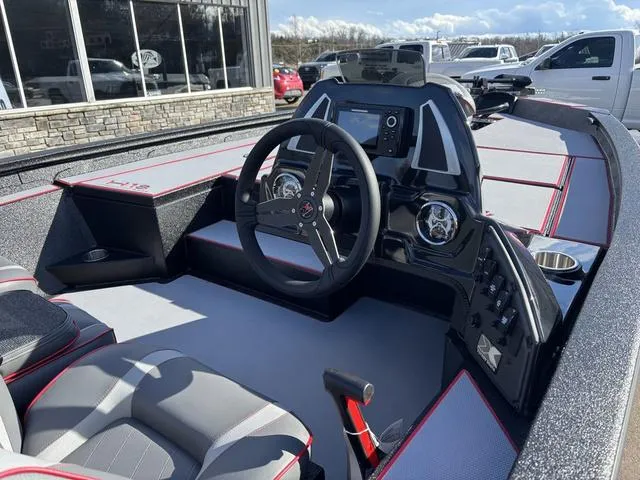 Slide: The Image of Xpress H18 2024 - 6