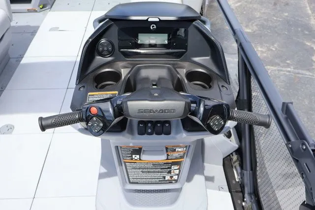 Slide: The Image of Sea-Doo Switch Cruise 21 2025 - 20