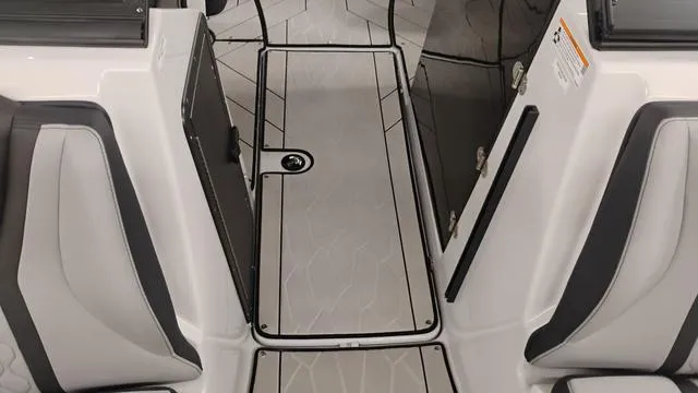 Slide: The Image of Yamaha 255XD 2025 - 36