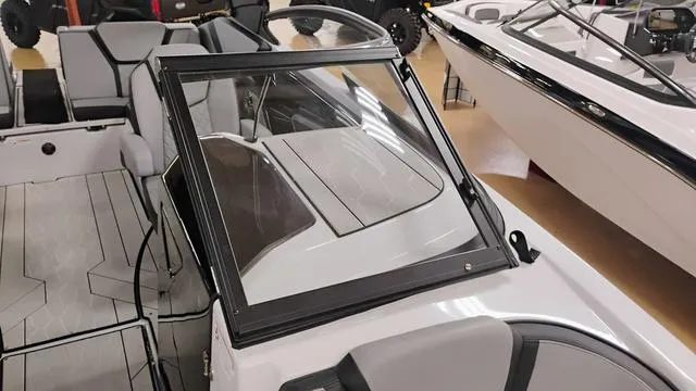 Slide: The Image of Yamaha 255XD 2025 - 38