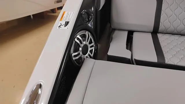 Slide: The Image of Yamaha 255XD 2025 - 59