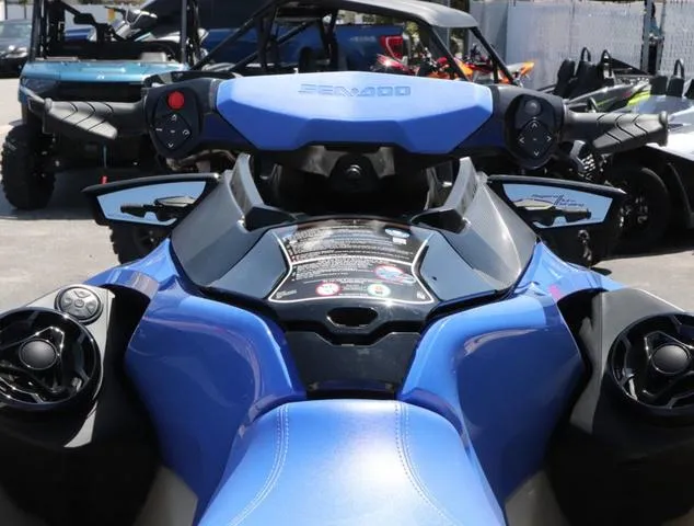 Slide: The Image of Sea-Doo Wake Pro 230 2025 - 11