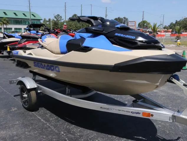 Slide: The Image of Sea-Doo Wake Pro 230 2025 - 7