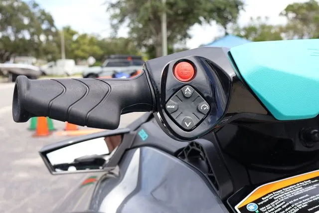 Slide: The Image of Sea-Doo GTR™ 230 BRP Premium Audio, iBR 2025 - 16