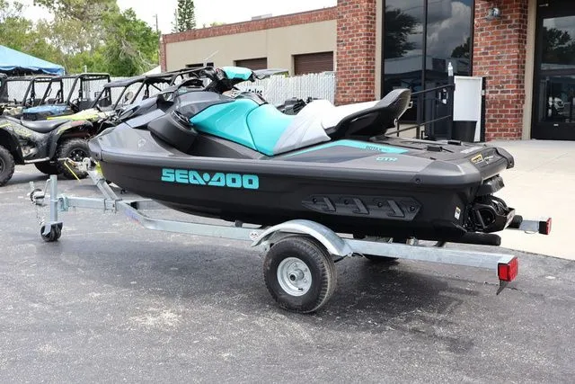 Slide: The Image of Sea-Doo GTR™ 230 BRP Premium Audio, iBR 2025 - 3