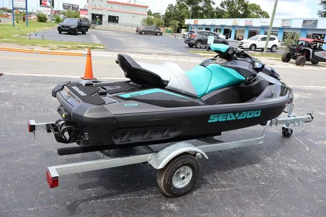 Slide: The Image of Sea-Doo GTR™ 230 BRP Premium Audio, iBR 2025 - 5