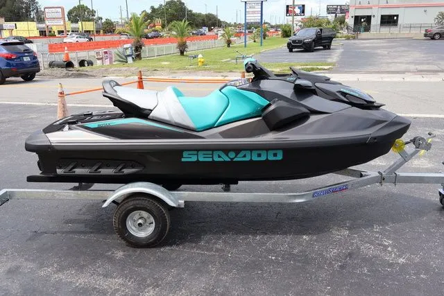 Slide: The Image of Sea-Doo GTR™ 230 BRP Premium Audio, iBR 2025 - 6