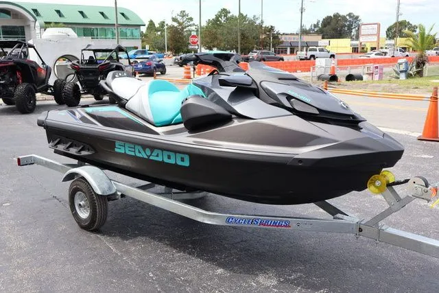 Slide: The Image of Sea-Doo GTR™ 230 BRP Premium Audio, iBR 2025 - 7