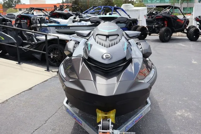Slide: The Image of Sea-Doo GTR™ 230 BRP Premium Audio, iBR 2025 - 8