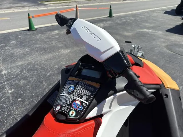 Slide: The Image of Sea-Doo PWC SPARK CONV 90 OR 2UP IBR 25 2025 - 10