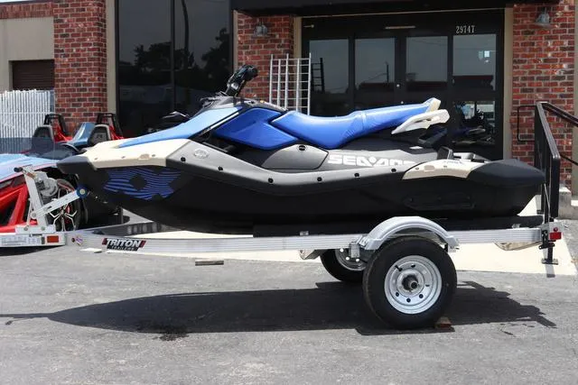 Slide: The Image of Sea-Doo Spark Trixx for 3 2025 - 3