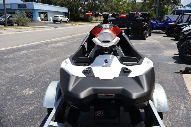 Slide: The Image of Sea-Doo Spark Trixx for 3 2025 - 5