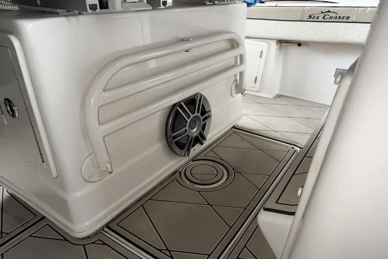 Slide: The Image of Carolina Sea Chaser 27 HFC 2022 - 13