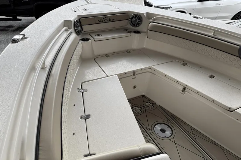 Slide: The Image of Carolina Sea Chaser 27 HFC 2022 - 17